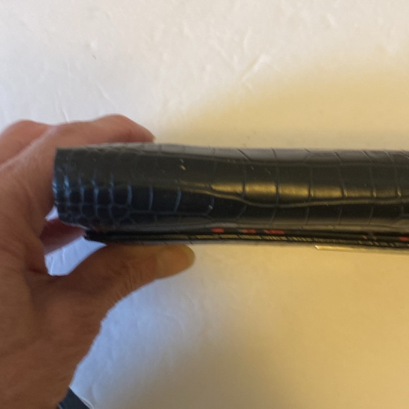 VGUC. Nanette Lenore simulated black alligator print trifold wallet. - Picture 13 of 16